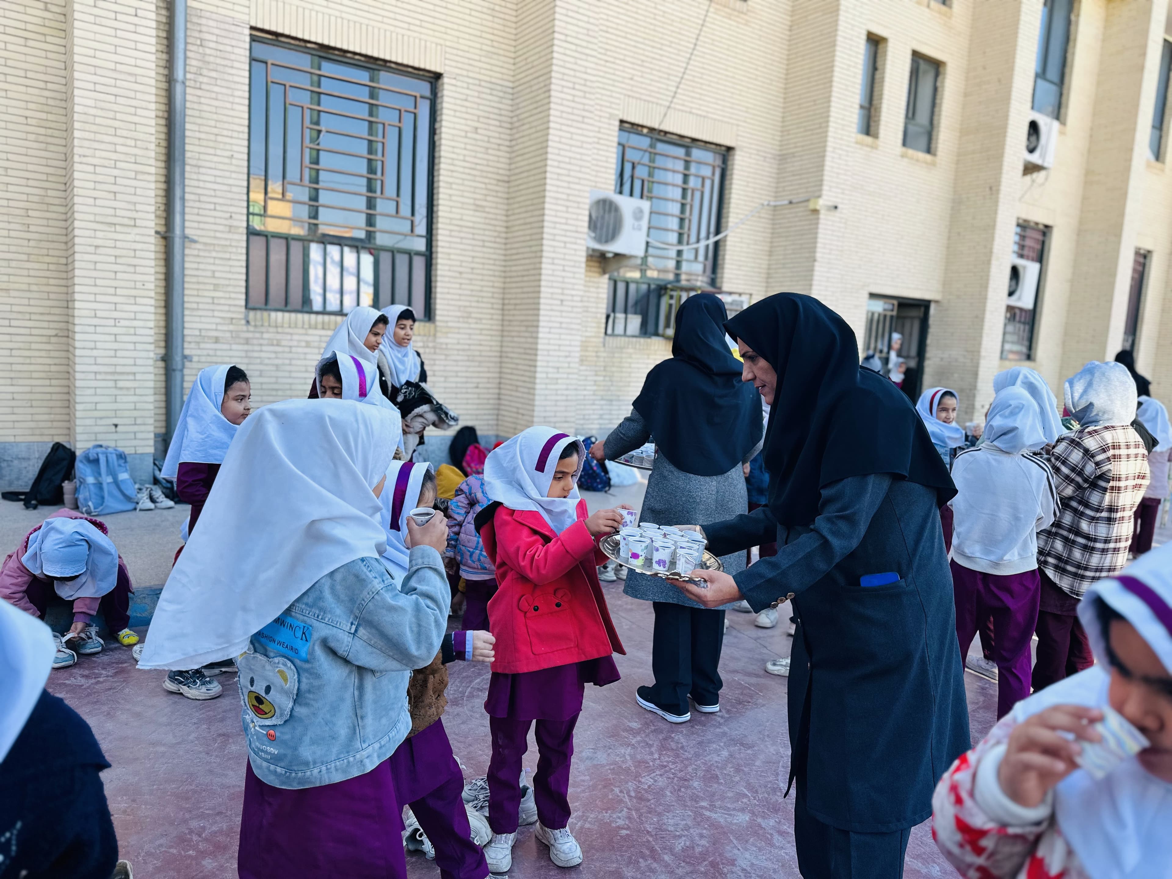 دبستان عمار شعبه دخترانه